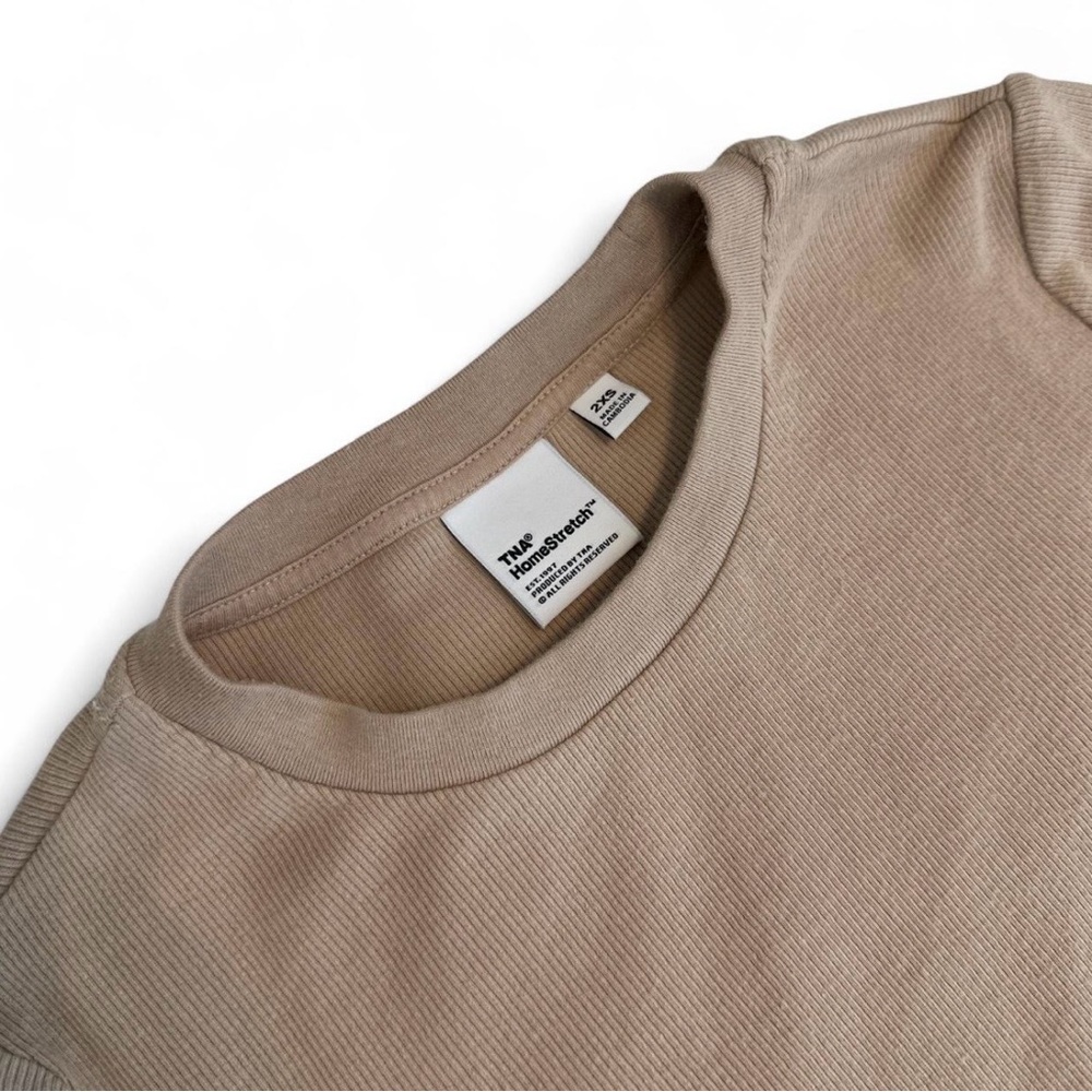 TNA Ribbed Homestretch Tee - Picture 2 of 3